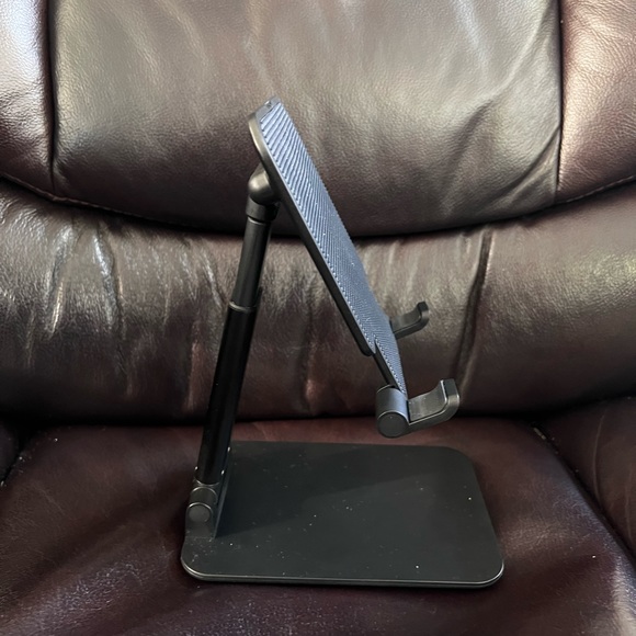 Foldable tablet stand - Picture 4 of 6
